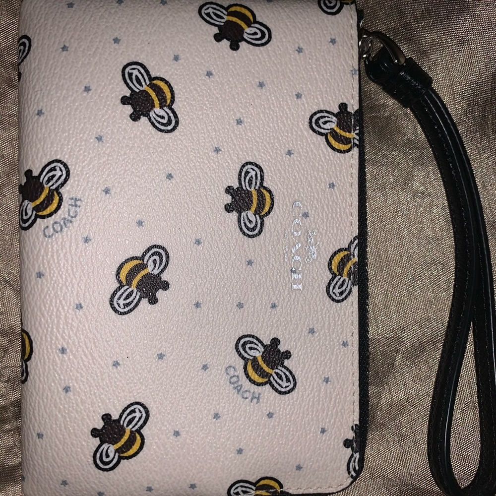 Bumble bee 🐝 Coach Coin Purse/iPhone holder